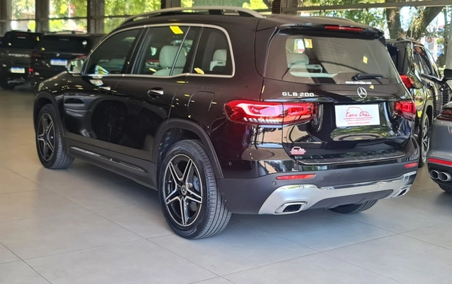 imagem-https://www.socarrao.com.br/sc-vehicle-images-prod/797017/1789560727170-nKonjmUetMsPQ73H0GlkkQZyTXf07Plu.jpg