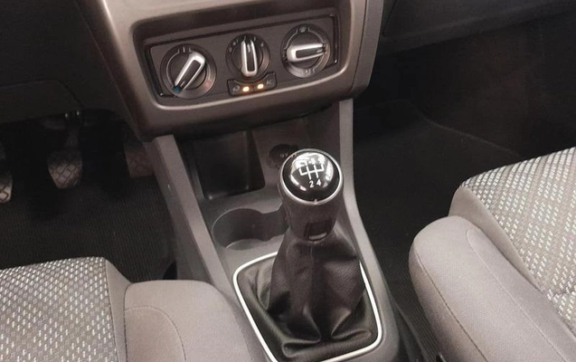 imagem-https://www.socarrao.com.br/sc-vehicle-images-prod/797542/1786719628635-7790937_6_B_7fa0369d98.jpeg