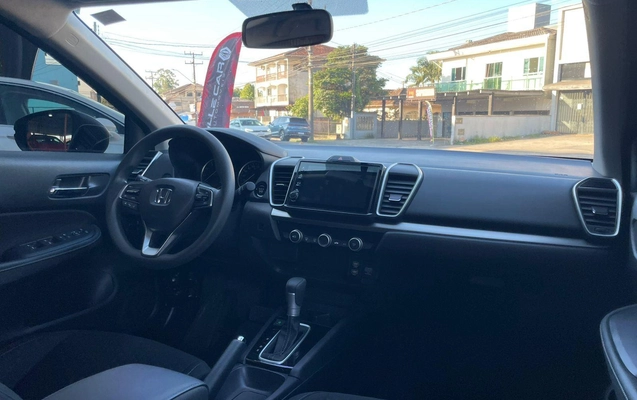imagem-https://www.socarrao.com.br/sc-vehicle-images-prod/803734/1770639646684-2f953ce2d46046c79bfee9bd2d334633_1770639532971.jpeg