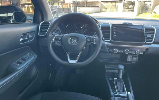 imagem-https://www.socarrao.com.br/sc-vehicle-images-prod/803734/1770639646686-28b51ba385f941aa8649259b57c8f898_1770639533686.jpeg