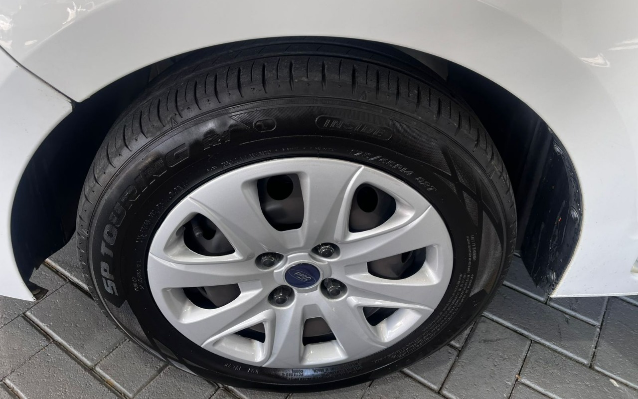 imagem-https://www.socarrao.com.br/sc-vehicle-images-prod/804693/1770642712428-MTIuanBlZw.jpeg