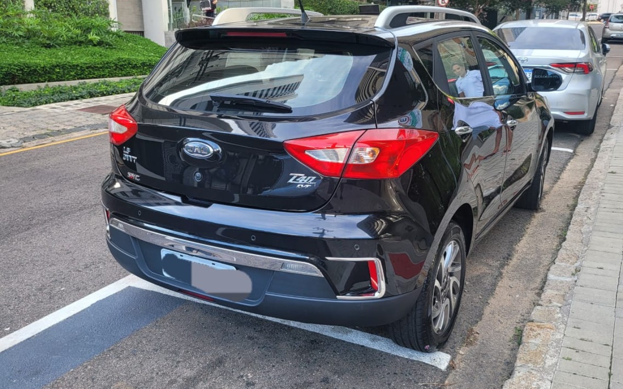 imagem-https://www.socarrao.com.br/sc-vehicle-images-prod/804765/1770644106595-V2hhdHNBcHAgSW1hZ2UgMjAyNi0wMi0wOSBhdCAxMC4wOS41MyAoMSkuanBlZw.jpeg