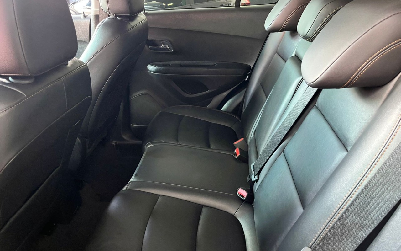 imagem-https://www.socarrao.com.br/sc-vehicle-images-prod/804855/1770644707620-V2hhdHNBcHAgSW1hZ2UgMjAyNi0wMi0wNCBhdCAxOC4yNC4yMS5qcGVn.jpeg