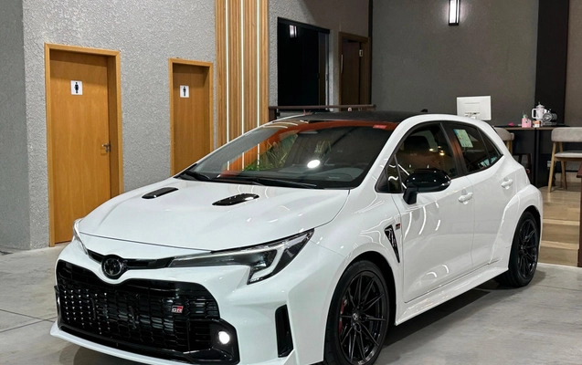 imagem-https://www.socarrao.com.br/sc-vehicle-images-prod/805197/1784296804128-vehicle_image_1770647410_da3514eee0bb0affc1d9ab6548cdb1d2.jpeg