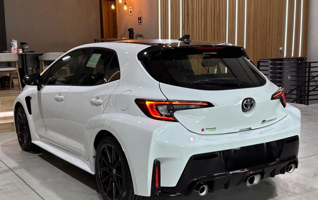 imagem-https://www.socarrao.com.br/sc-vehicle-images-prod/805197/1784296804131-vehicle_image_1770646981_082084d8b78e7914c4aef4203f8810e0.jpeg