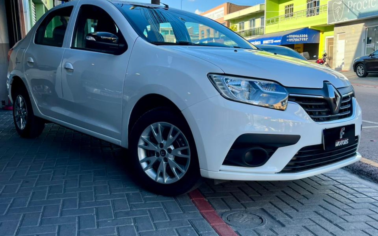 imagem-https://www.socarrao.com.br/sc-vehicle-images-prod/806015/1770656432673-V2hhdHNBcHAgSW1hZ2UgMjAyNi0wMi0wOSBhdCAxMS4xMy4xMCAoMSkuanBlZw.jpeg