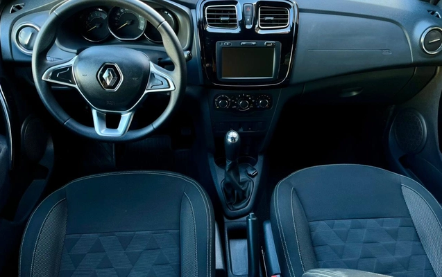 imagem-https://www.socarrao.com.br/sc-vehicle-images-prod/806015/1770656432785-V2hhdHNBcHAgSW1hZ2UgMjAyNi0wMi0wOSBhdCAxMS4xMy4xMCAoMikuanBlZw.jpeg