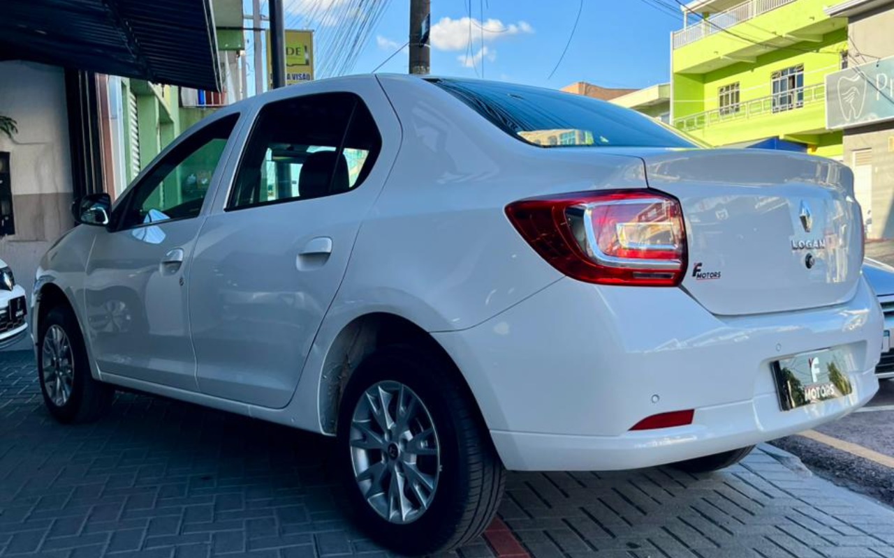 imagem-https://www.socarrao.com.br/sc-vehicle-images-prod/806015/1770656433204-V2hhdHNBcHAgSW1hZ2UgMjAyNi0wMi0wOSBhdCAxMS4xMy4xMiAoMikuanBlZw.jpeg