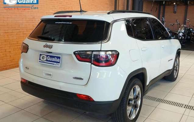 imagem-https://www.socarrao.com.br/sc-vehicle-images-prod/806098/1789567869555-7417006_2_B_a26b8dd9a8.jpeg