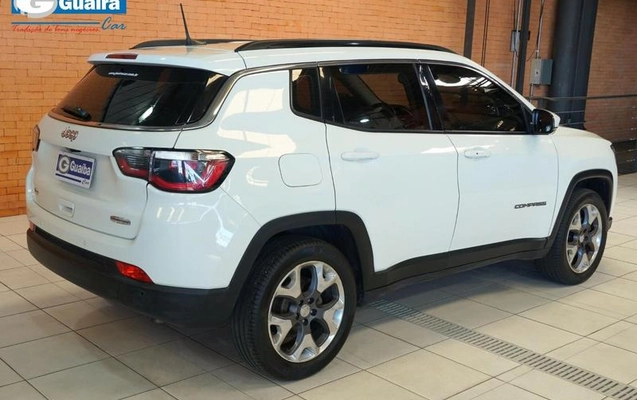 imagem-https://www.socarrao.com.br/sc-vehicle-images-prod/806098/1789567869573-7417006_5_B_abae9f6700.jpeg
