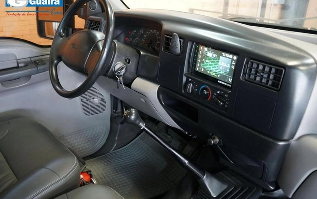 imagem-https://www.socarrao.com.br/sc-vehicle-images-prod/806172/1789141635190-7791168_10_B_2ff2d35ac7.jpeg