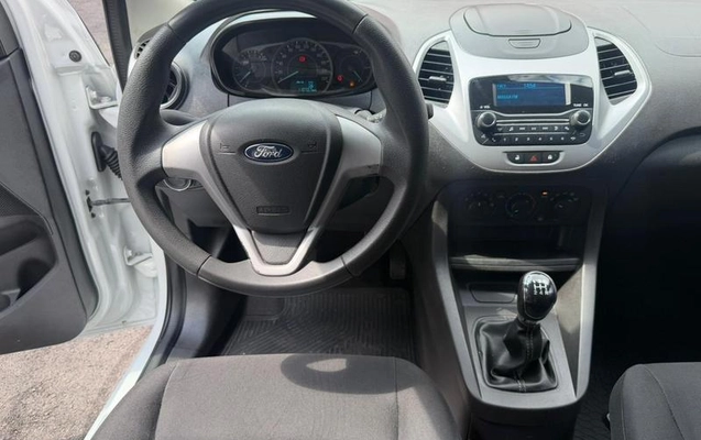 imagem-https://www.socarrao.com.br/sc-vehicle-images-prod/806435/1789671965009-7794376_1_B_abdeeff0e6.jpeg