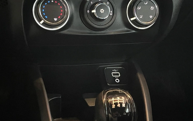 imagem-https://www.socarrao.com.br/sc-vehicle-images-prod/807119/1789755913091-ff6cddb8d65441bd947481511570c529_1753292917688.jpeg