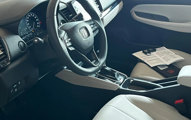 imagem-https://www.socarrao.com.br/sc-vehicle-images-prod/807164/1789755905809-ebd3f37ef571407daf45dd2218c06b6a_1763055889943.jpeg
