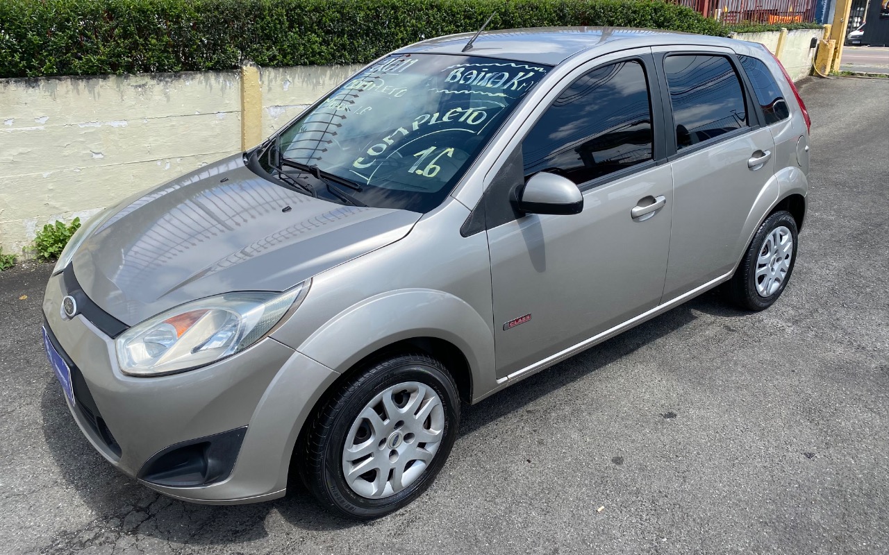 Ford Fiesta 2011 Cinza — foto 1 de 3