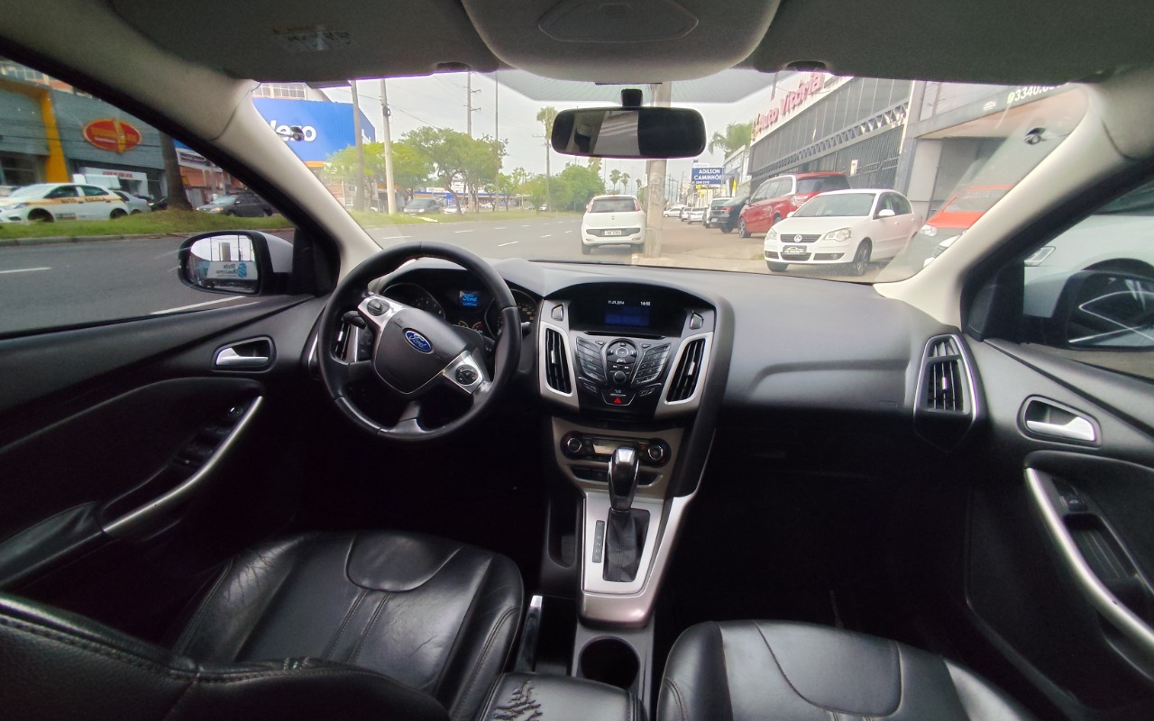 imagem-https://www.socarrao.com.br/sc-vehicle-images-prod/807720/1770665327255-MTc2ODU4OTg3MTQ0NS5qcGc.jpg