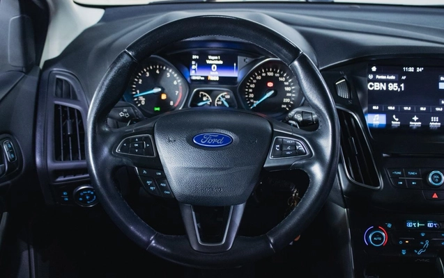 imagem-https://www.socarrao.com.br/sc-vehicle-images-prod/808167/1775735384618-ae42fda0-8e18-4d7f-8e45-fb2b9273fe82.jpg