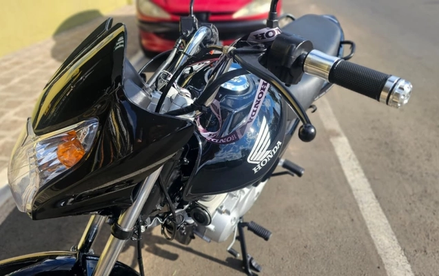 imagem-https://www.socarrao.com.br/sc-vehicle-images-prod/808235/1787090055299-9hyZ54YJcVStzwwkYKhbed6bGWsslNmp.jpg