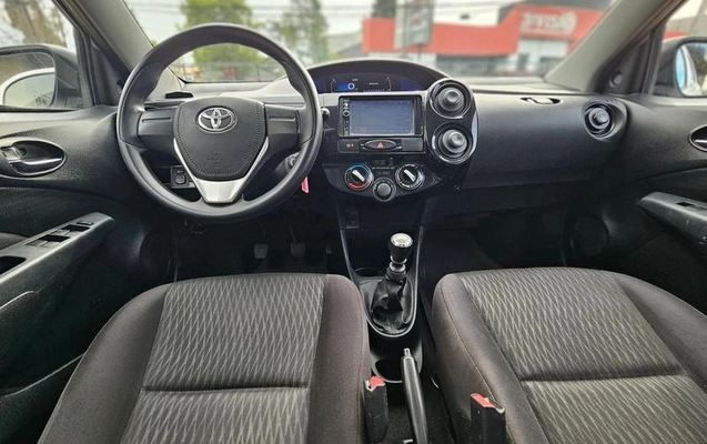imagem-https://www.socarrao.com.br/sc-vehicle-images-prod/808302/1788382009152-7771047_5_B_d56cbb6d1e.jpeg