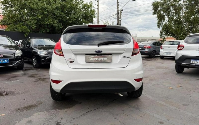 imagem-https://www.socarrao.com.br/sc-vehicle-images-prod/808341/1785446573295-7785170_2_B_4437cbcbb2.jpeg