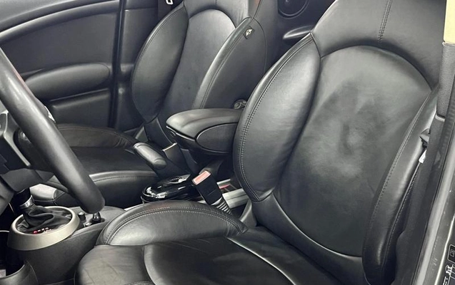 imagem-https://www.socarrao.com.br/sc-vehicle-images-prod/808680/1789151579120-4514955_7_B_0d0fe97e83.jpeg