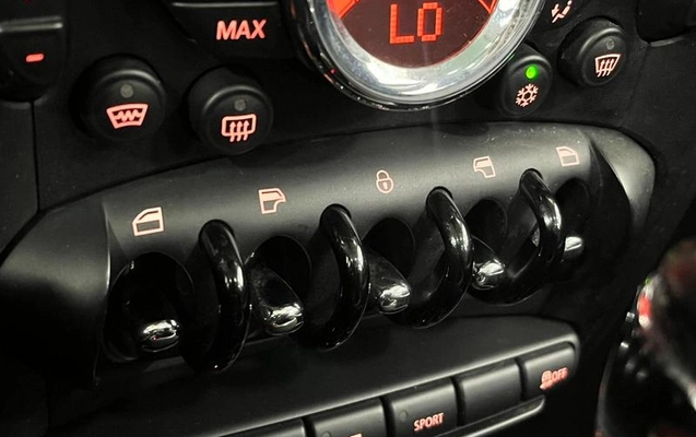 imagem-https://www.socarrao.com.br/sc-vehicle-images-prod/808680/1789151579133-4514955_10_B_99d3311a82.jpeg