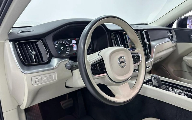 imagem-https://www.socarrao.com.br/sc-vehicle-images-prod/811169/1790269599992-7796568_3_B_3df8bf93d1.jpeg