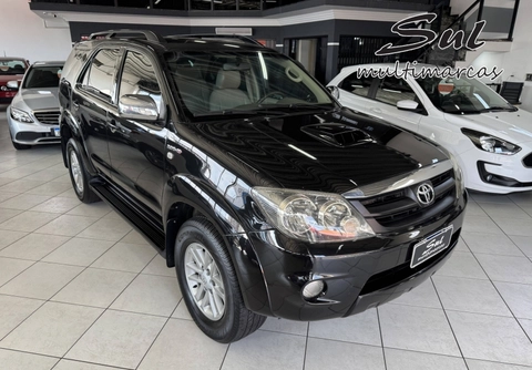 Toyota Hilux SW4 2008 Preto — foto 1 de 3