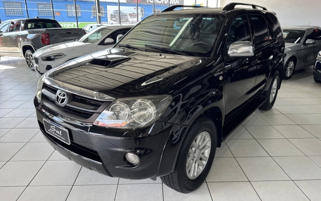 imagem-https://www.socarrao.com.br/sc-vehicle-images-prod/811408/1786449804472-W8ptP8SNWUDCgoatuuuwXB8M9c0ep8AvPtwT.jpg