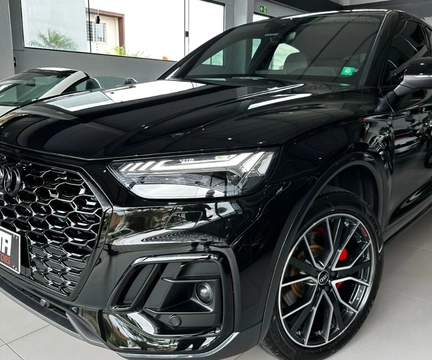 Audi Q5 2022 Preto — foto 1 de 3