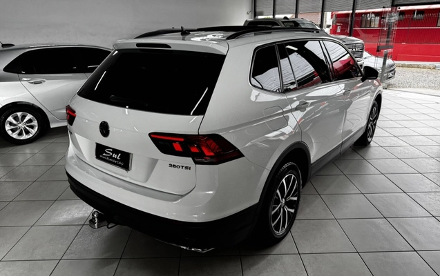 imagem-https://www.socarrao.com.br/sc-vehicle-images-prod/811471/1785768628431-42RGdMnCLnQ6bgSCUixKpF4ccedeCqxI92gZ.jpg