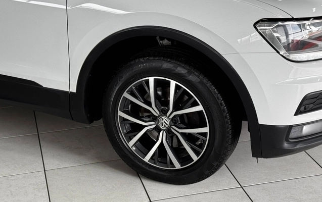 imagem-https://www.socarrao.com.br/sc-vehicle-images-prod/811471/1785768628432-tyDbcx5NstPhcwbJZs4voCw1gJi06r5u94lf.jpg