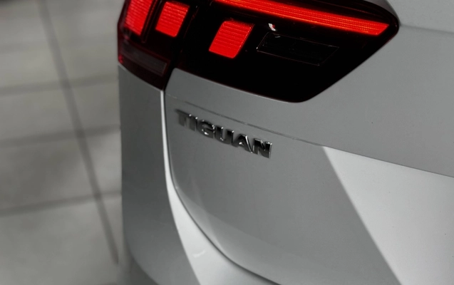 imagem-https://www.socarrao.com.br/sc-vehicle-images-prod/811471/1785768628435-SdmBwp4nS11SdZGJRgGP8V3UhdFS2HujLpYg.jpg