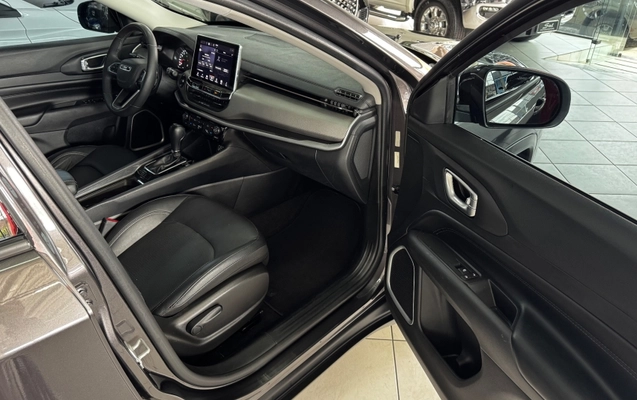 imagem-https://www.socarrao.com.br/sc-vehicle-images-prod/811477/1785766248309-Uoz1qt4aHX6t7CcalQOEgQmHXFBMK1LSo85l.jpg