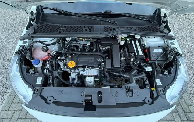 imagem-https://www.socarrao.com.br/sc-vehicle-images-prod/811598/1770730678761-V2hhdHNBcHAgSW1hZ2UgMjAyNi0wMi0wOSBhdCAxOC40MS40My5qcGVn.jpeg