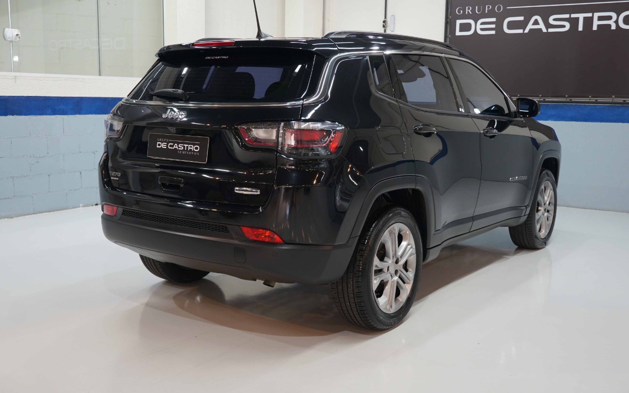 imagem-https://www.socarrao.com.br/sc-vehicle-images-prod/811697/1770731742636-MDQuanBn.jpg