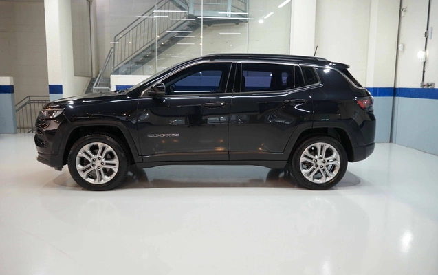 imagem-https://www.socarrao.com.br/sc-vehicle-images-prod/811697/1770731742732-MjkuanBn.jpg