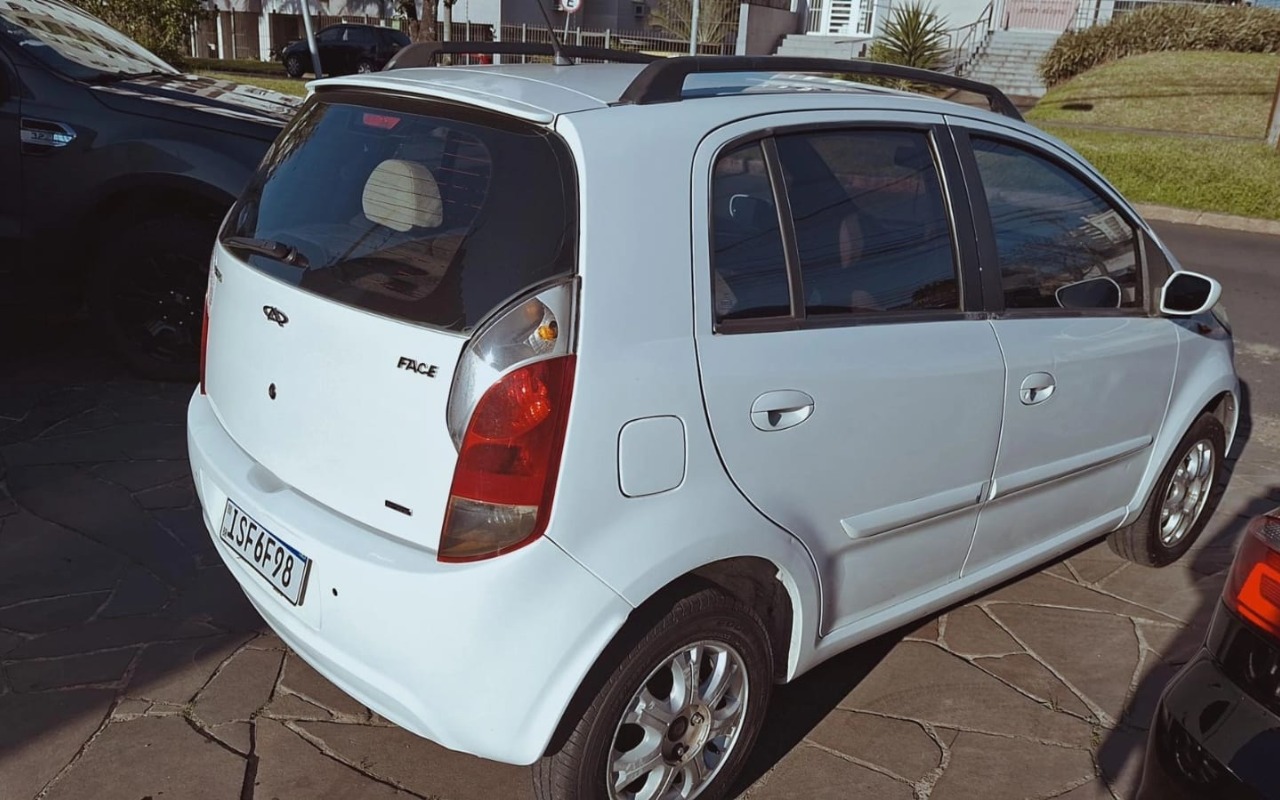 Caoa Chery Face 1.3 16V/1.3 16V Flex.Mec. na cor Branco no Porto Alegre / RS - 811744