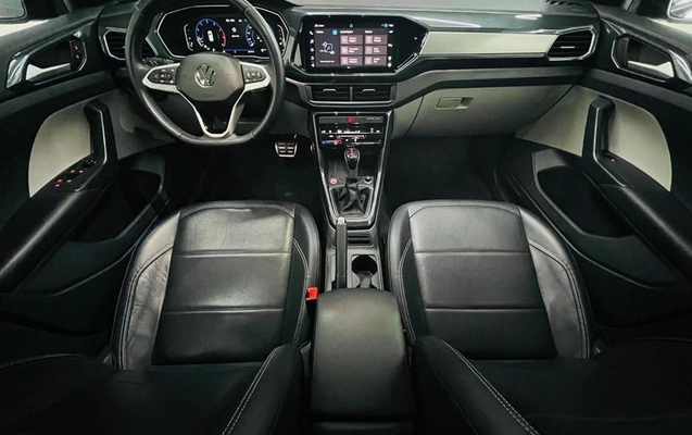 imagem-https://www.socarrao.com.br/sc-vehicle-images-prod/812412/1784842881133-7385187_11_B_b0378027c3.jpeg