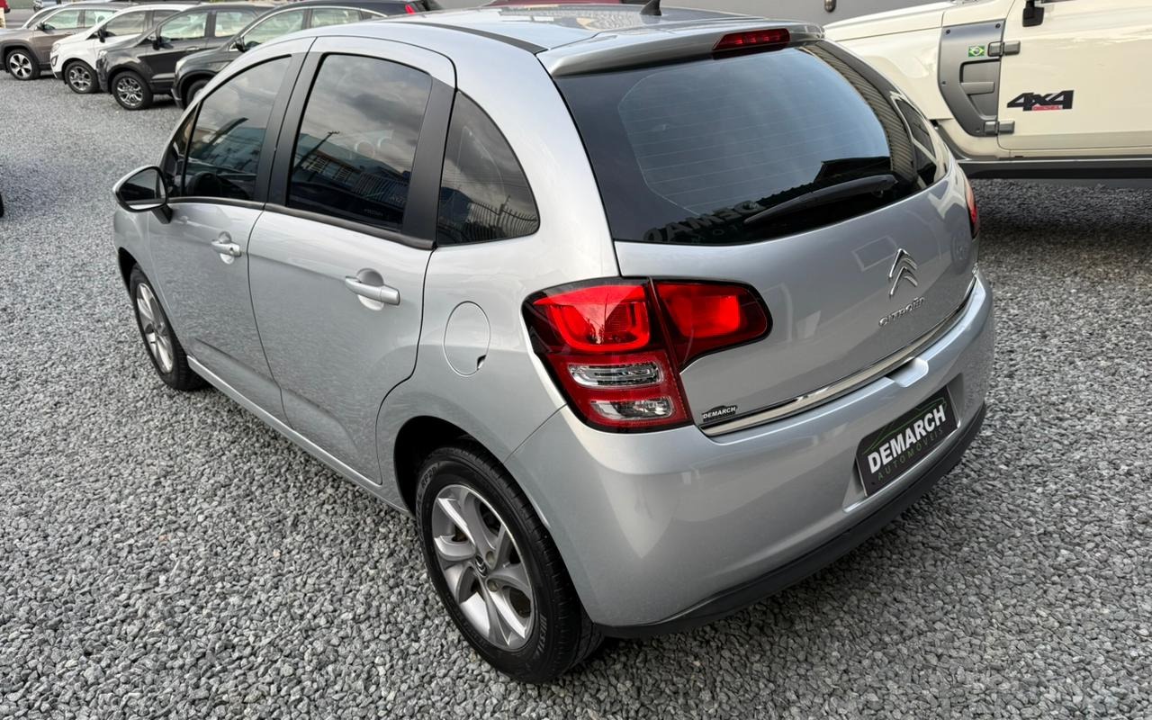 imagem-https://www.socarrao.com.br/sc-vehicle-images-prod/812523/1770741966447-V2hhdHNBcHAgSW1hZ2UgMjAyNi0wMi0wMiBhdCAxOC4xMy4zOC5qcGVn.jpeg