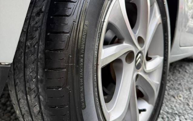 imagem-https://www.socarrao.com.br/sc-vehicle-images-prod/812523/1770741966775-V2hhdHNBcHAgSW1hZ2UgMjAyNi0wMi0wMiBhdCAxOC4xMy4zOSAoMSkuanBlZw.jpeg