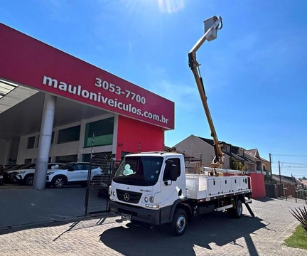 Mercedes-Benz Accelo 815 2p (diesel) (E5) 2020 Branco — foto 1 de 3