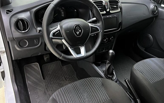 imagem-https://www.socarrao.com.br/sc-vehicle-images-prod/812856/1791559049671-7278660_6_B_52a81487e1.jpeg