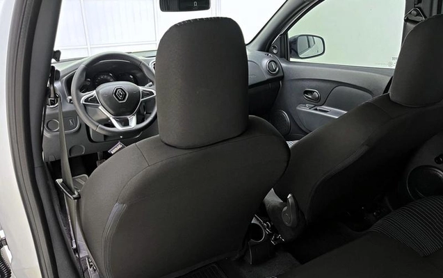 imagem-https://www.socarrao.com.br/sc-vehicle-images-prod/812856/1791559049684-7278660_12_B_566aeb104c.jpeg