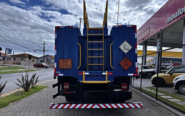imagem-https://www.socarrao.com.br/sc-vehicle-images-prod/812868/1789059439898-7325555_19_B_4335dc564c.jpeg