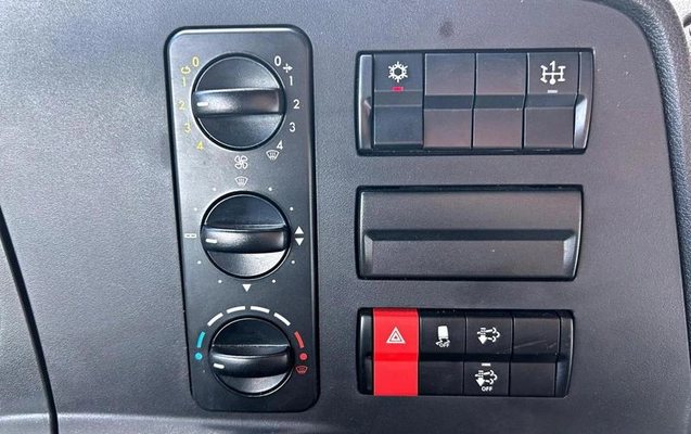 imagem-https://www.socarrao.com.br/sc-vehicle-images-prod/812895/1785428836859-7476391_19_B_269426d1f3.jpeg