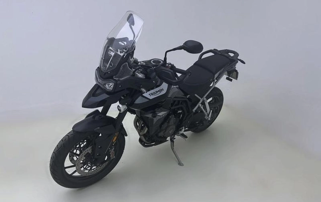 imagem-https://www.socarrao.com.br/sc-vehicle-images-prod/812903/1785428854608-7549166_0_B_da5630e373.jpeg