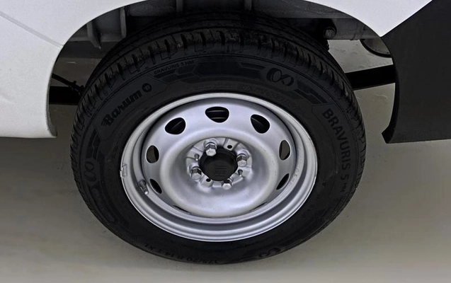 imagem-https://www.socarrao.com.br/sc-vehicle-images-prod/812936/1789669773421-7685916_13_B_f8cff695a3.jpeg