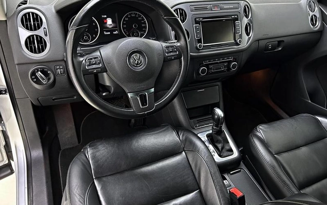 imagem-https://www.socarrao.com.br/sc-vehicle-images-prod/812964/1791468258104-7715249_2_B_dedcdbb3e8.jpeg