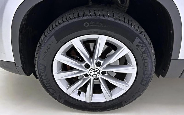 imagem-https://www.socarrao.com.br/sc-vehicle-images-prod/812964/1791468258122-7715249_12_B_97412b9aae.jpeg